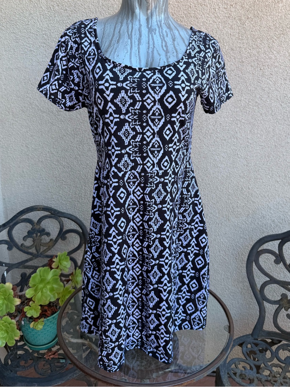 Bobbie Brooks Black and White Ikat Scoop Dress